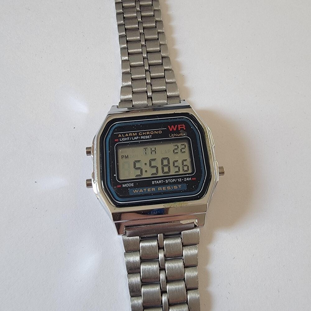 Silver Tone Digital Watch Mens Alarm Chronograph Quartz Nurse Style Casual WR
